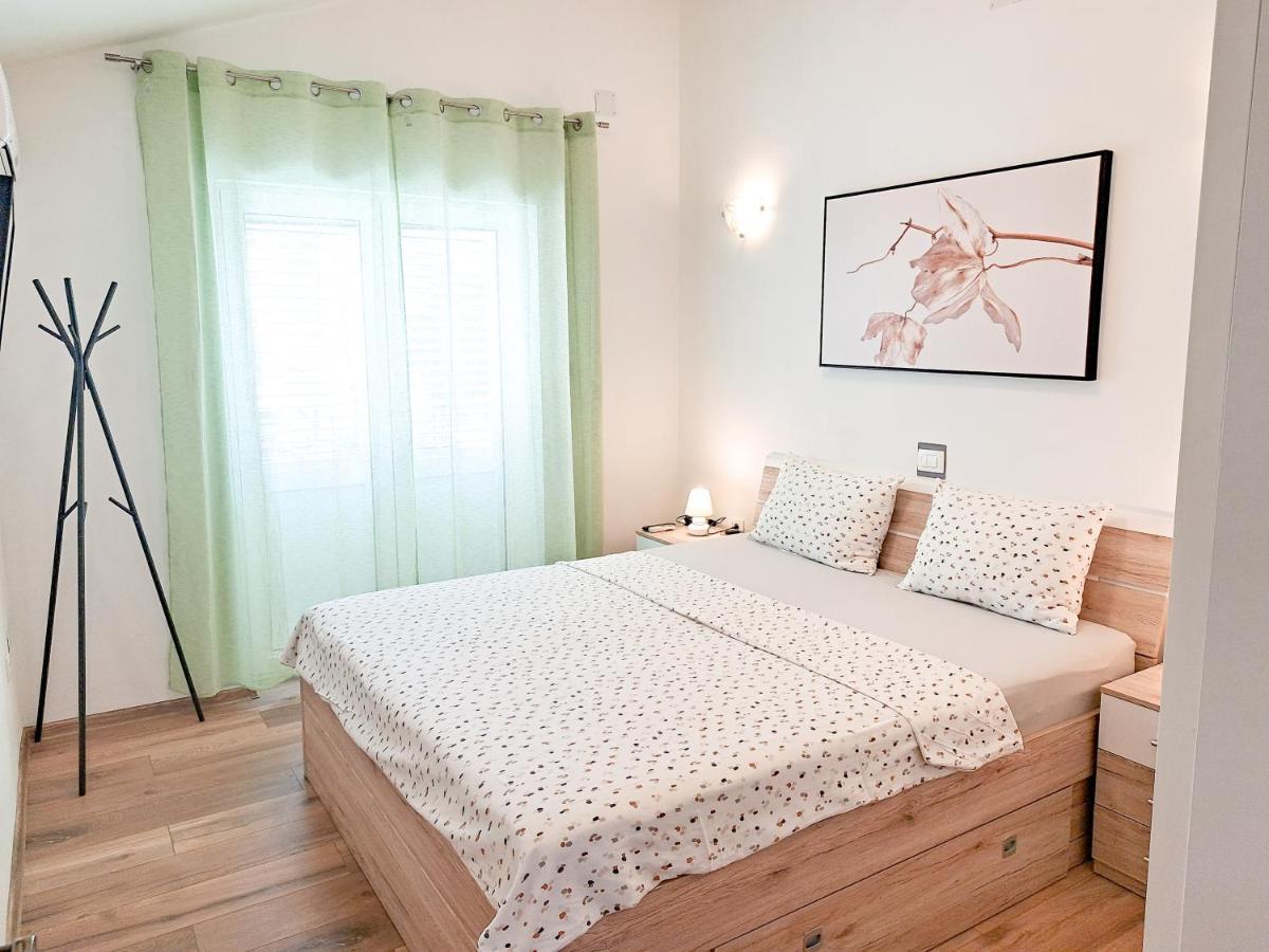 Apartments Tomislav メドゥリン エクステリア 写真
